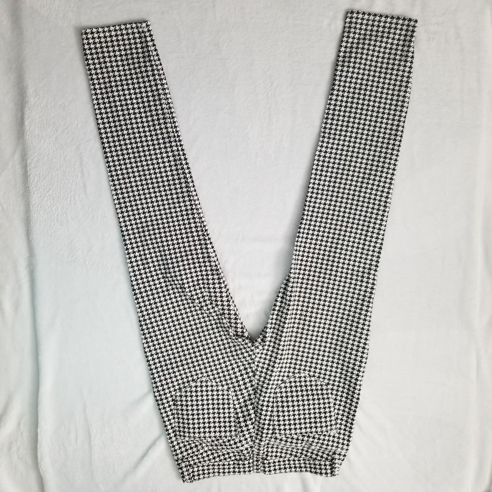 Iris Jeans Black and White Checkered Print Size 9 Pants Fast Shipping