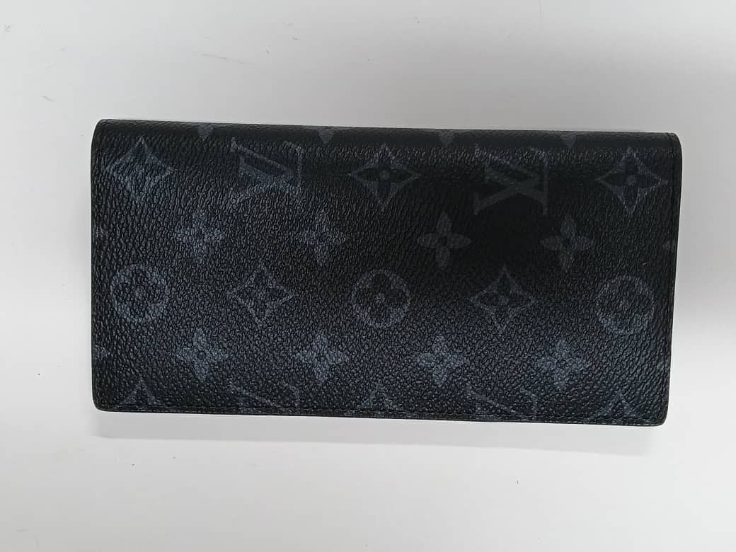 LOUIS VUITTON Wallet: Portefeuille Brazza Black W/Bag & Box