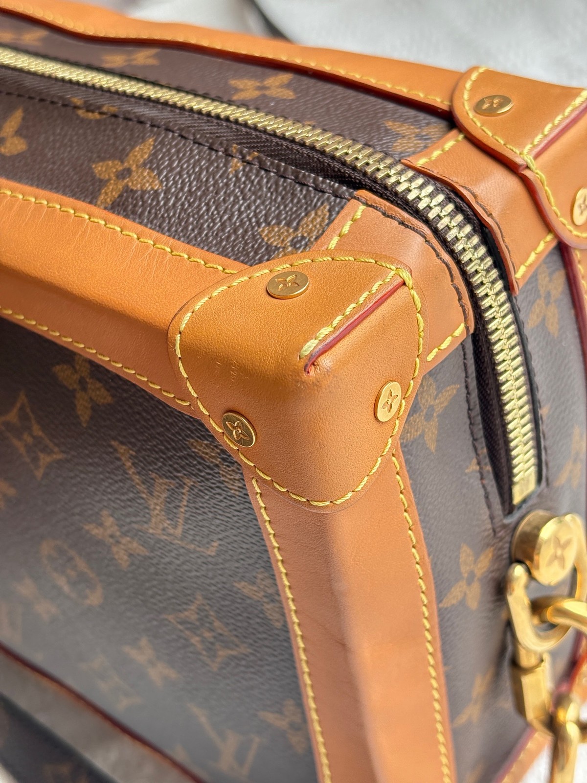 Louis Vuitton Pre-Owned Authentic Box Clutch Free Tracked Shipping
