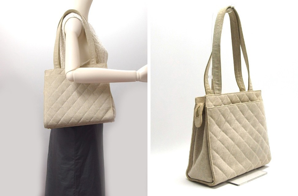 Matelassé Canvas Tote Bag with CC Logo – Ivory 1CH01498