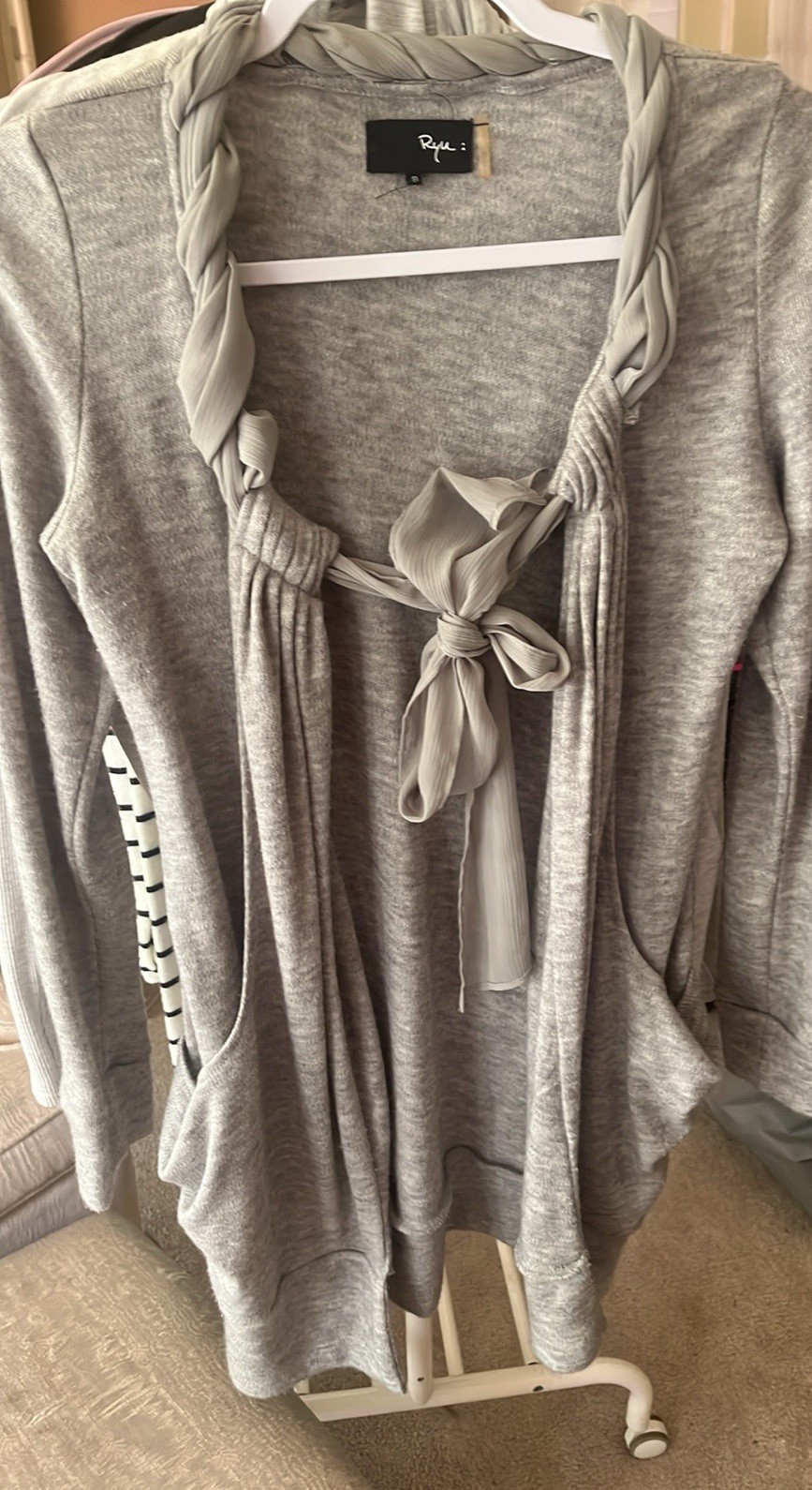 Ryu Tying Grey Cardigan Medium