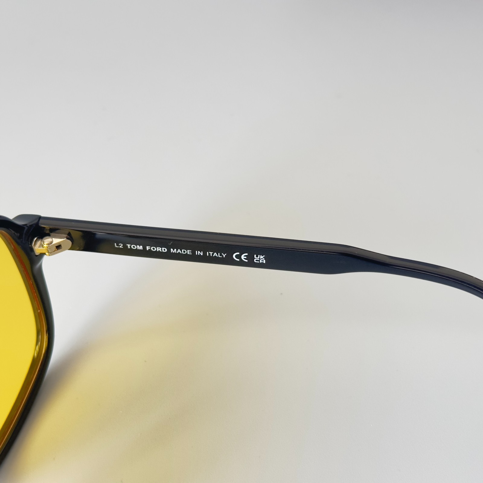 Tom Ford Falconer Sunglasses TF884 Black/Yellow 60-18-140mm With Case