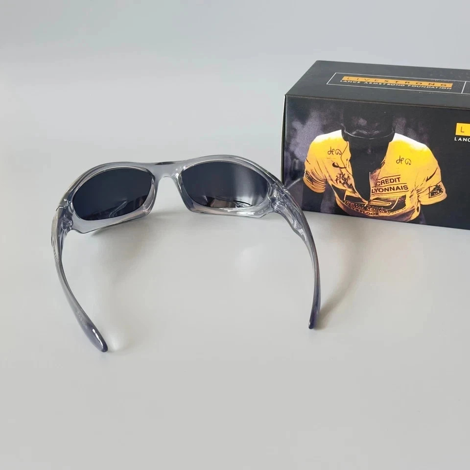 Oakley Monster Dog 00s Tech Vintage Polarized Sunglasses Clear Gray/Black lens