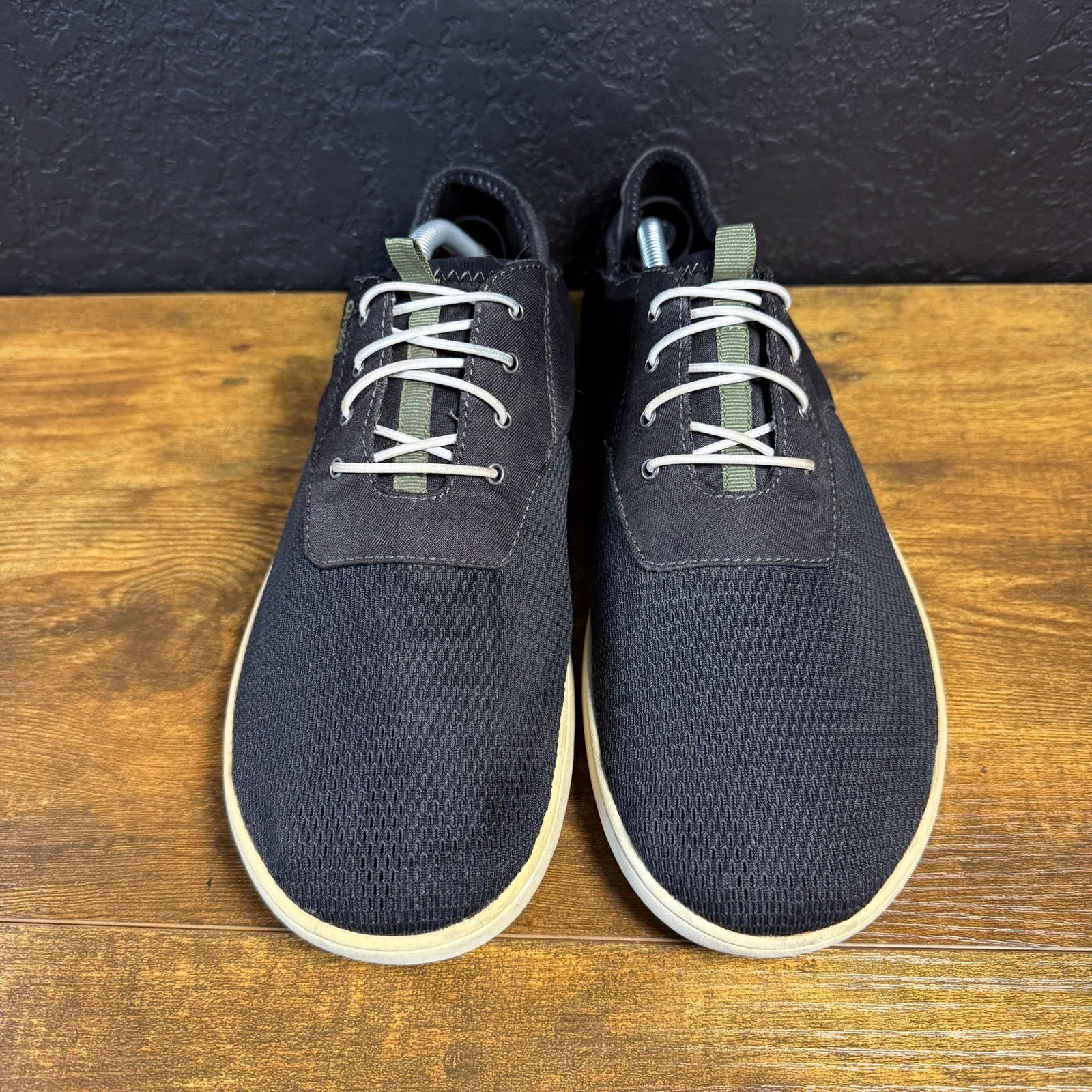 OluKai Nohea Moku 10283-404C Black Textile Mesh Sneakers Mens Size 9