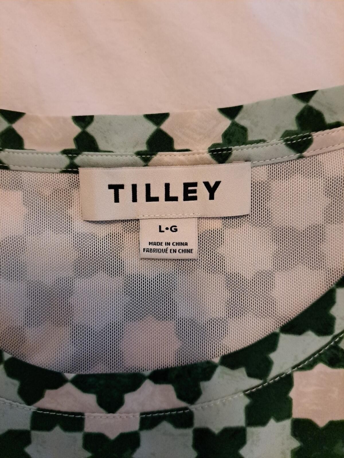 Tilley Dress. Multicolor Greens Sz L Excellent Condition Returns Accepted