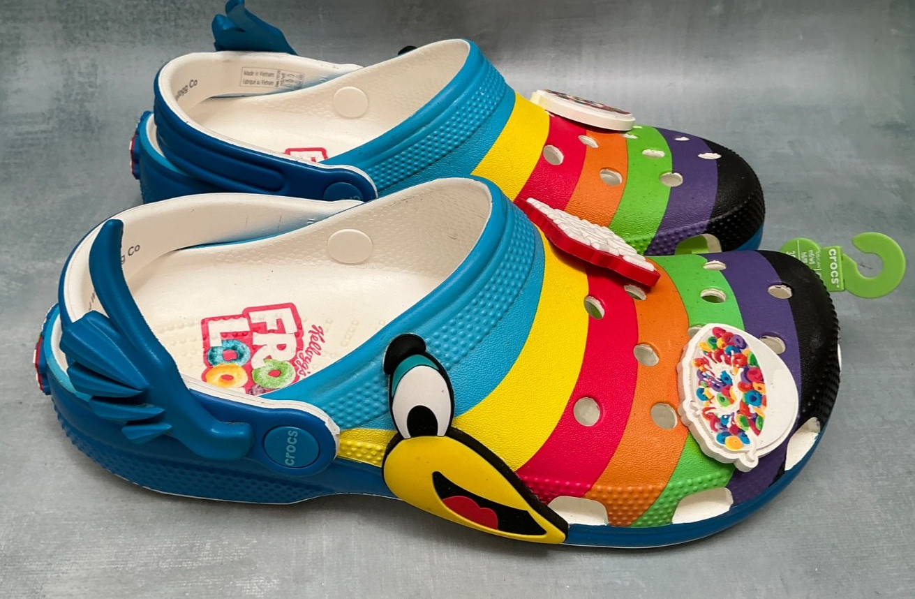 Crocs Froot Loops Toucan Sam Cereal Classic Clogs W/8 M/6 NWT