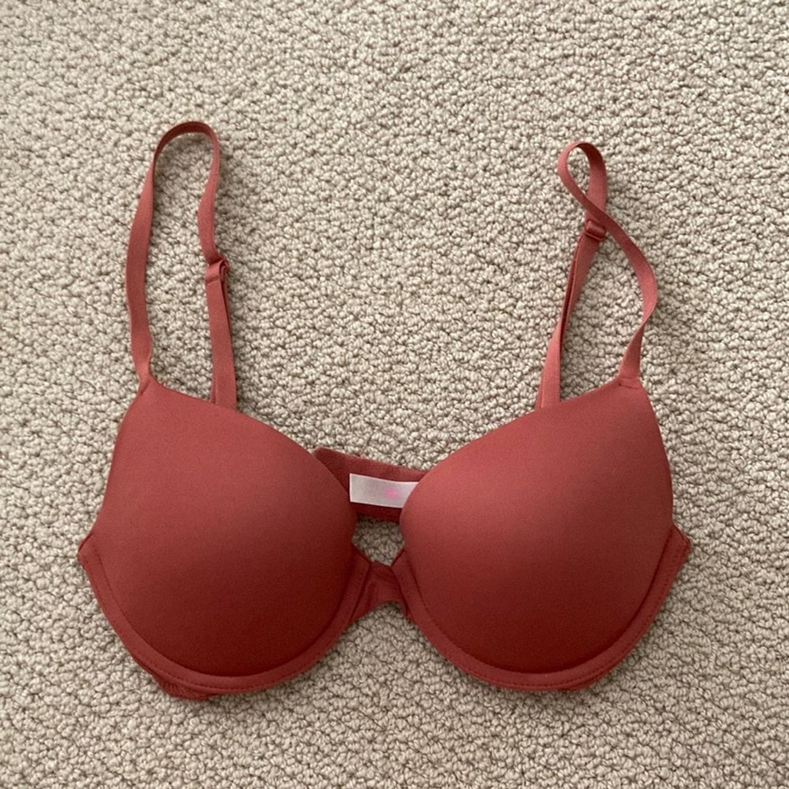 Victoria’s Secret PINK Wear Everywhere Push-Up Bra Brick Red Size 32C VEUC