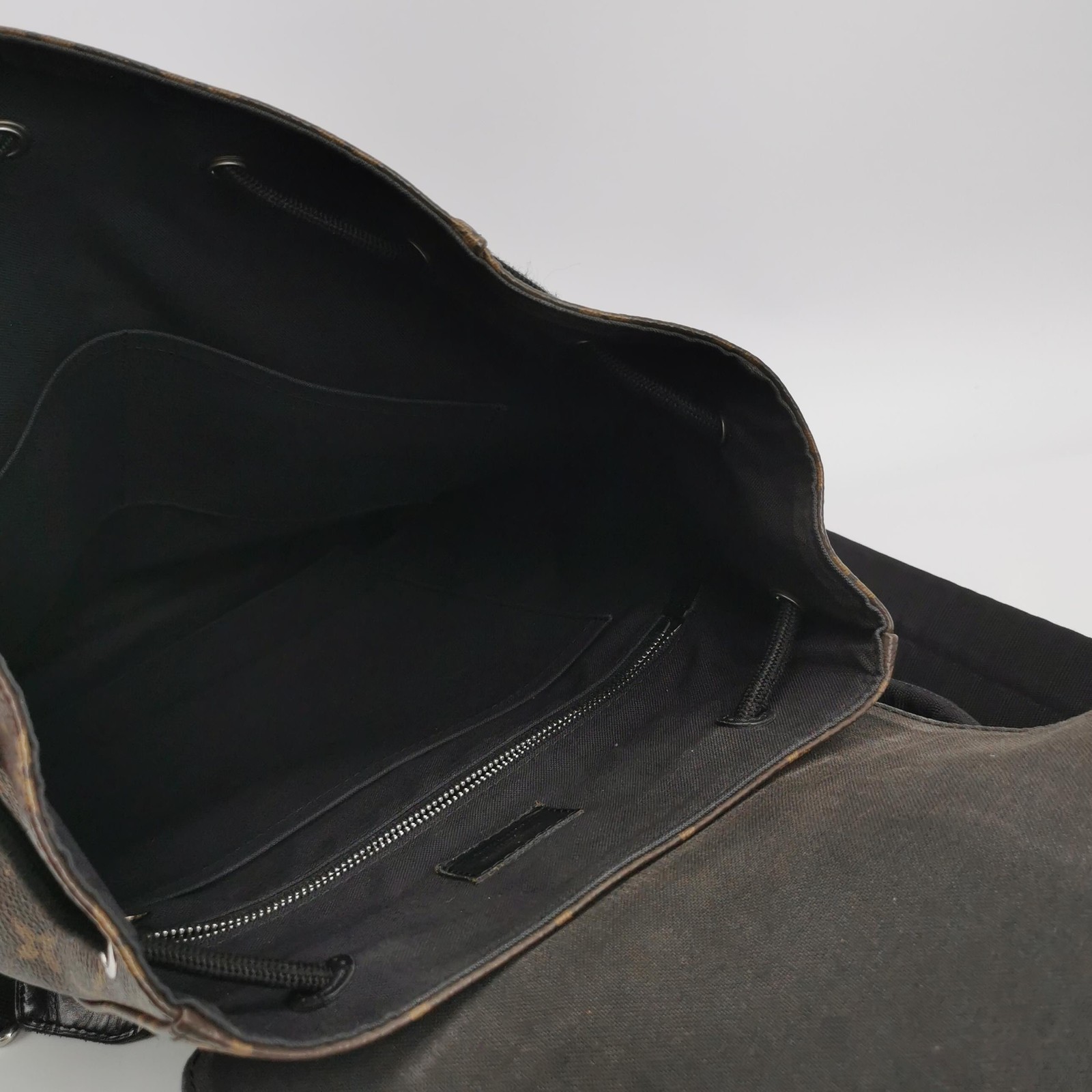 Louis Vuitton Pre-Owned Authentic Backpack Monogram Free Tracked Shipping