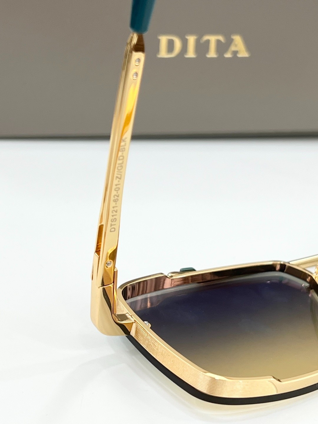 DITA MODEL：DTS121-62-01-Z SUNGLASSES SIZE：62-12-130 NEW.