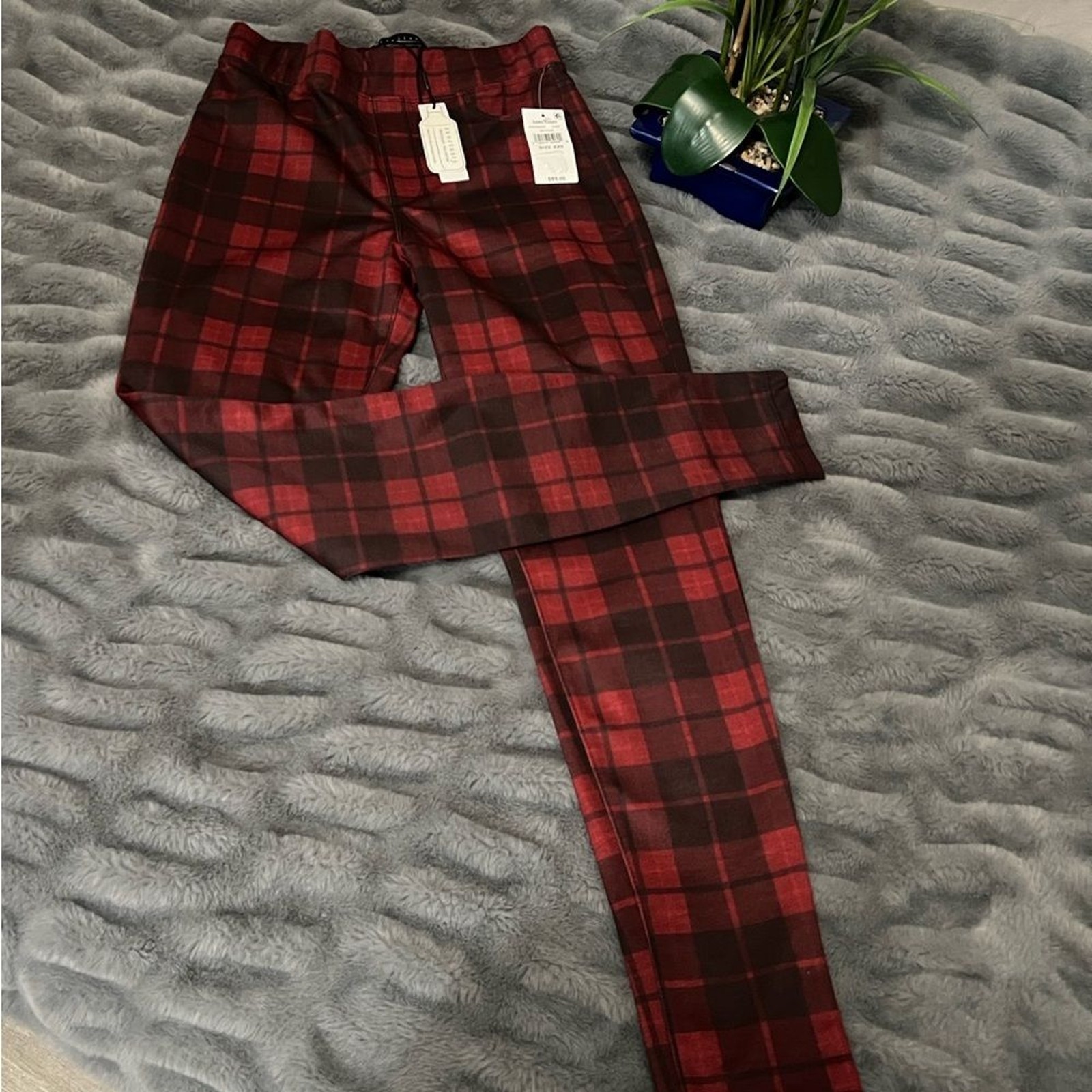 Sanctuary Red and Black Checkered Skinny Pants Size:XXS Retail: $89