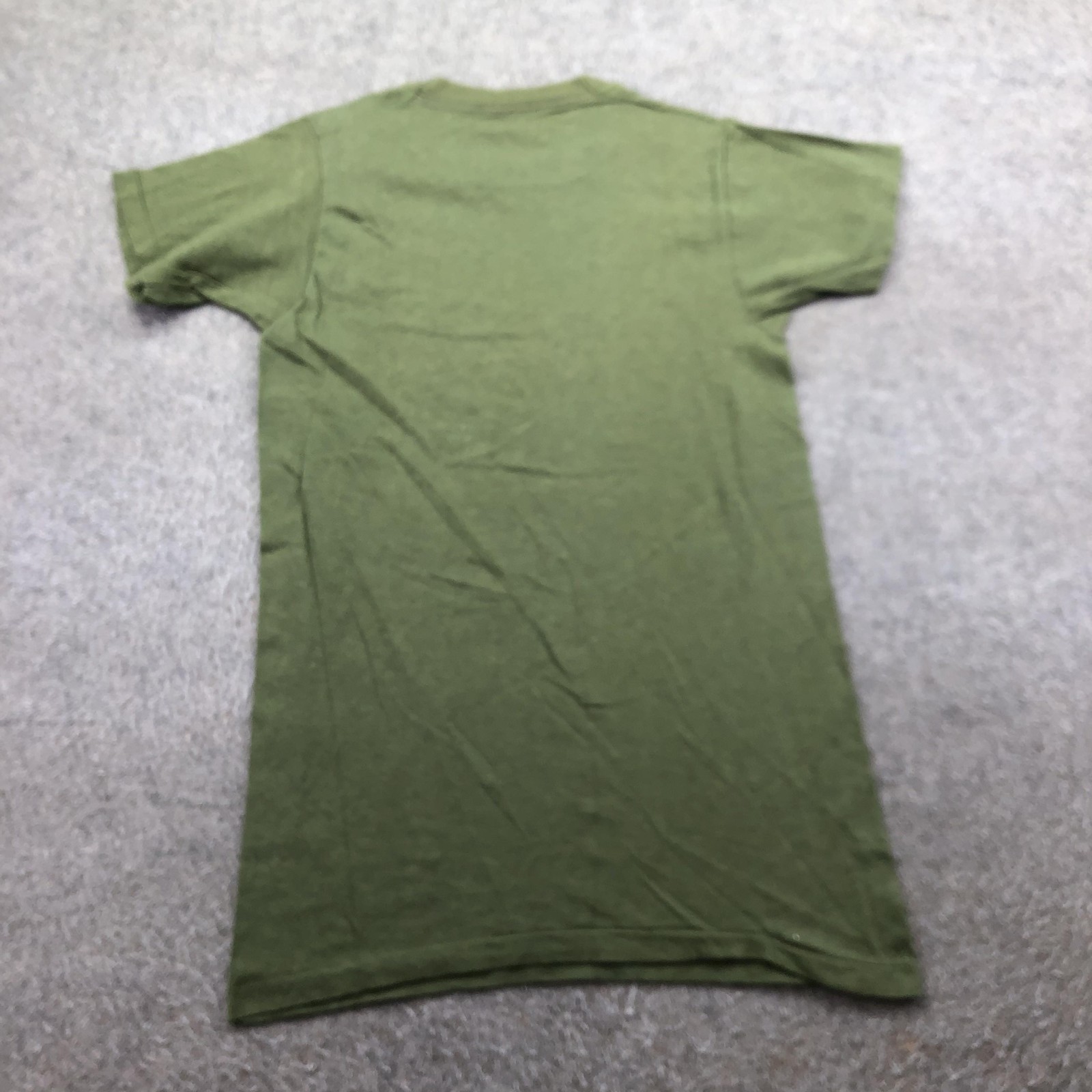 Vintage MASH Shirt Mens Small Green Military TV Show 4077th Tee Korean War 80s