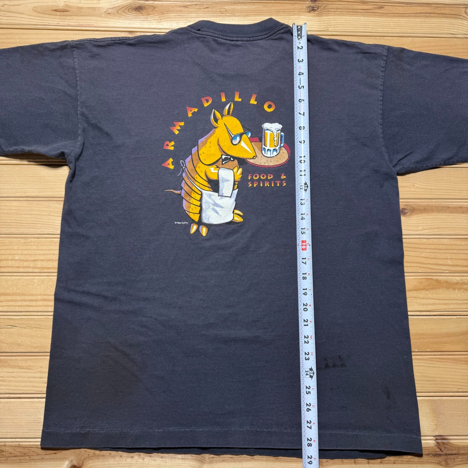 Vintage 1994 Select Weekends Armadillo Food & Spirits Pocket T-Shirt USA Made XL