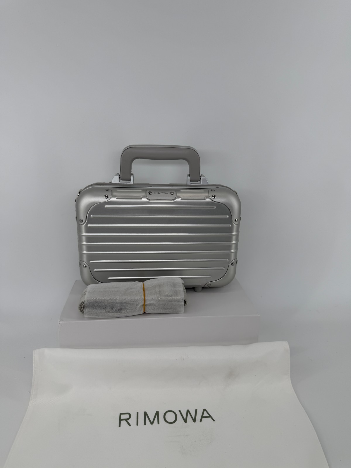 Authentic RIMOWA Original Aluminum Cross-Body Bag 19 Silver Brand New $2,325