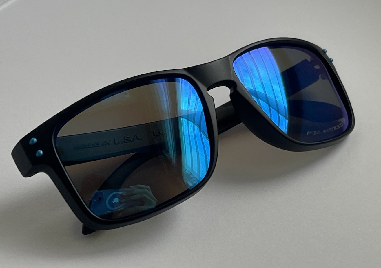 Oakley Holbrook Sunglasses Matte Black/Blue Polarized UV400