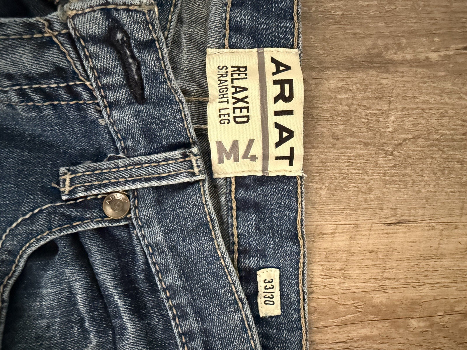 Ariat Men’s Relaxed Fit Blue Medium Wash Straight Leg Denim Jeans Mid Rise