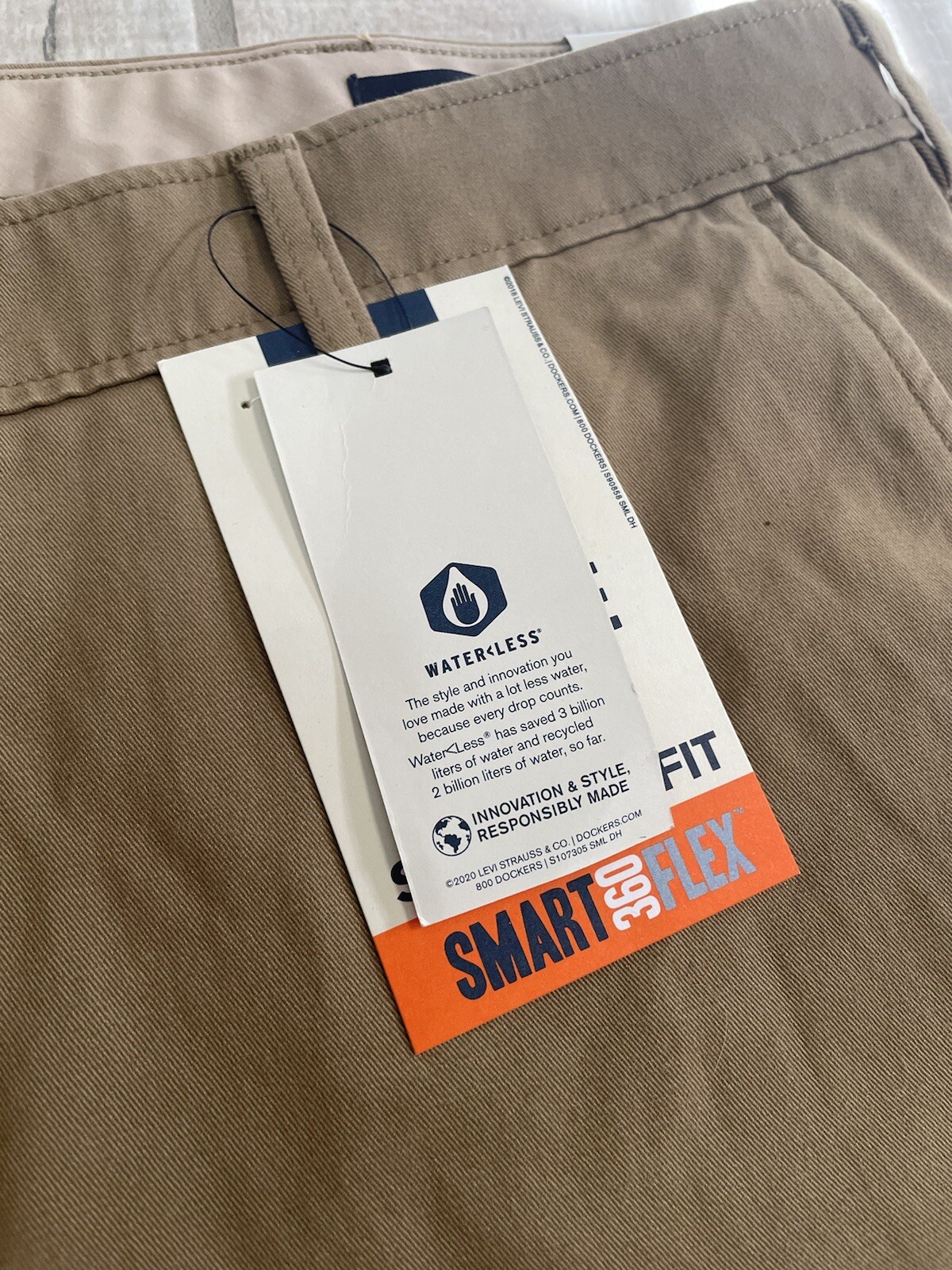 DOCKERS Men’s Classic Fit Signature Khaki Lux Cotton Straight Size 40×30