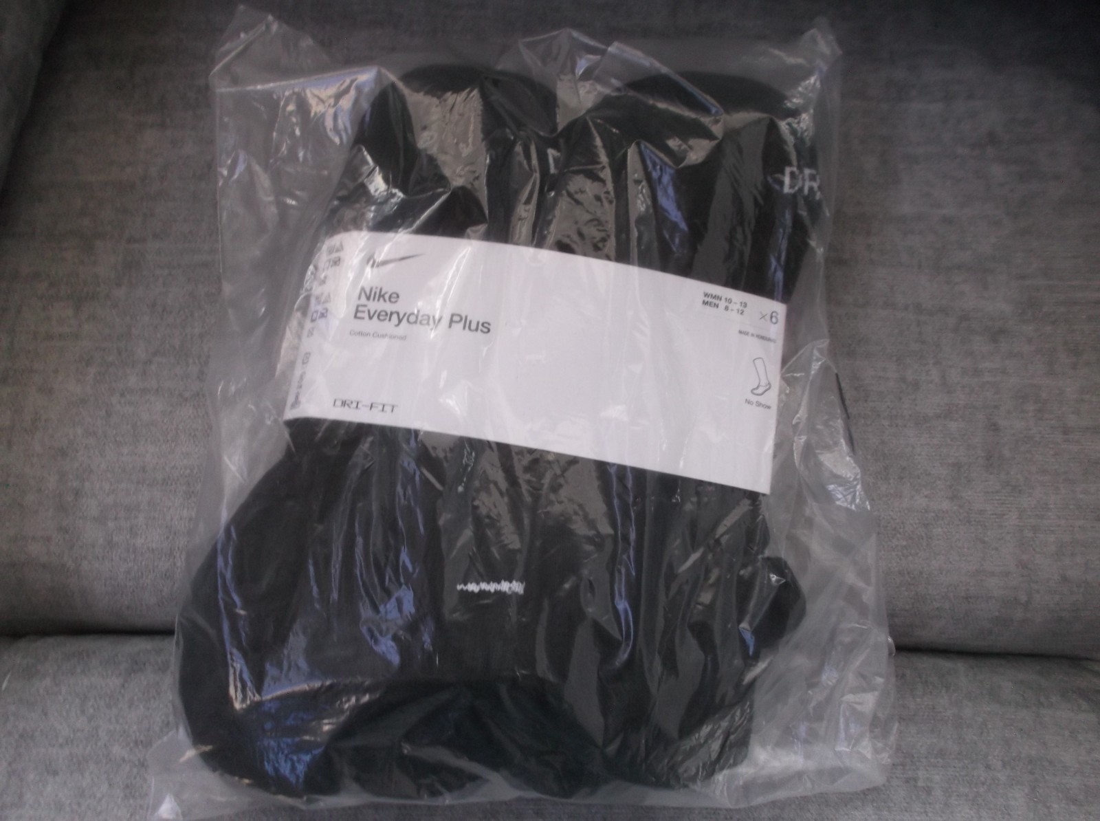 Nike Everyday Plus Cushioned No Show Socks 6 Pairs – Black – 8-12 M / 10-13 W