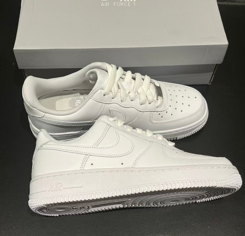 US Nike Air Force 1 Low Top Triple White ’07 Mens White Sports Classic Sneaker