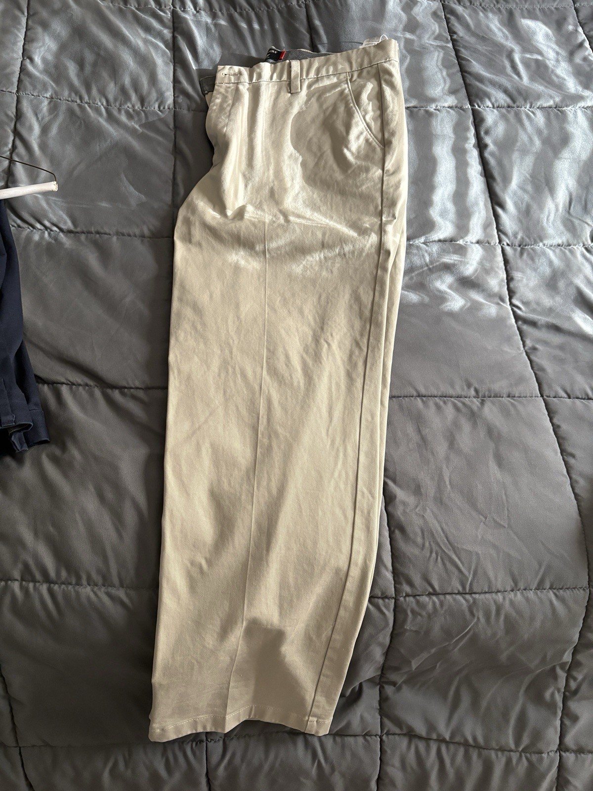 DOCKERS Men’s Workday Khaki Beige Twill Classic Fit Straight Leg Pants 38