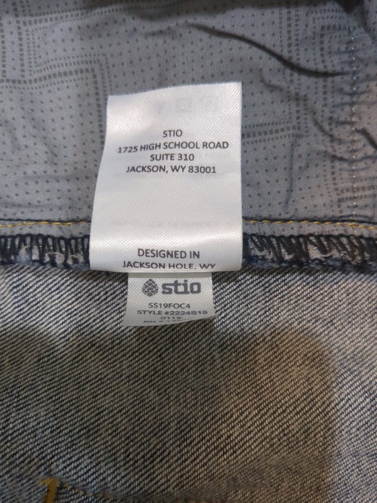 Stio Blue Rivet Dark Denim Distressed Jeans Mens 36×32 99%Cotton/1%Spandex