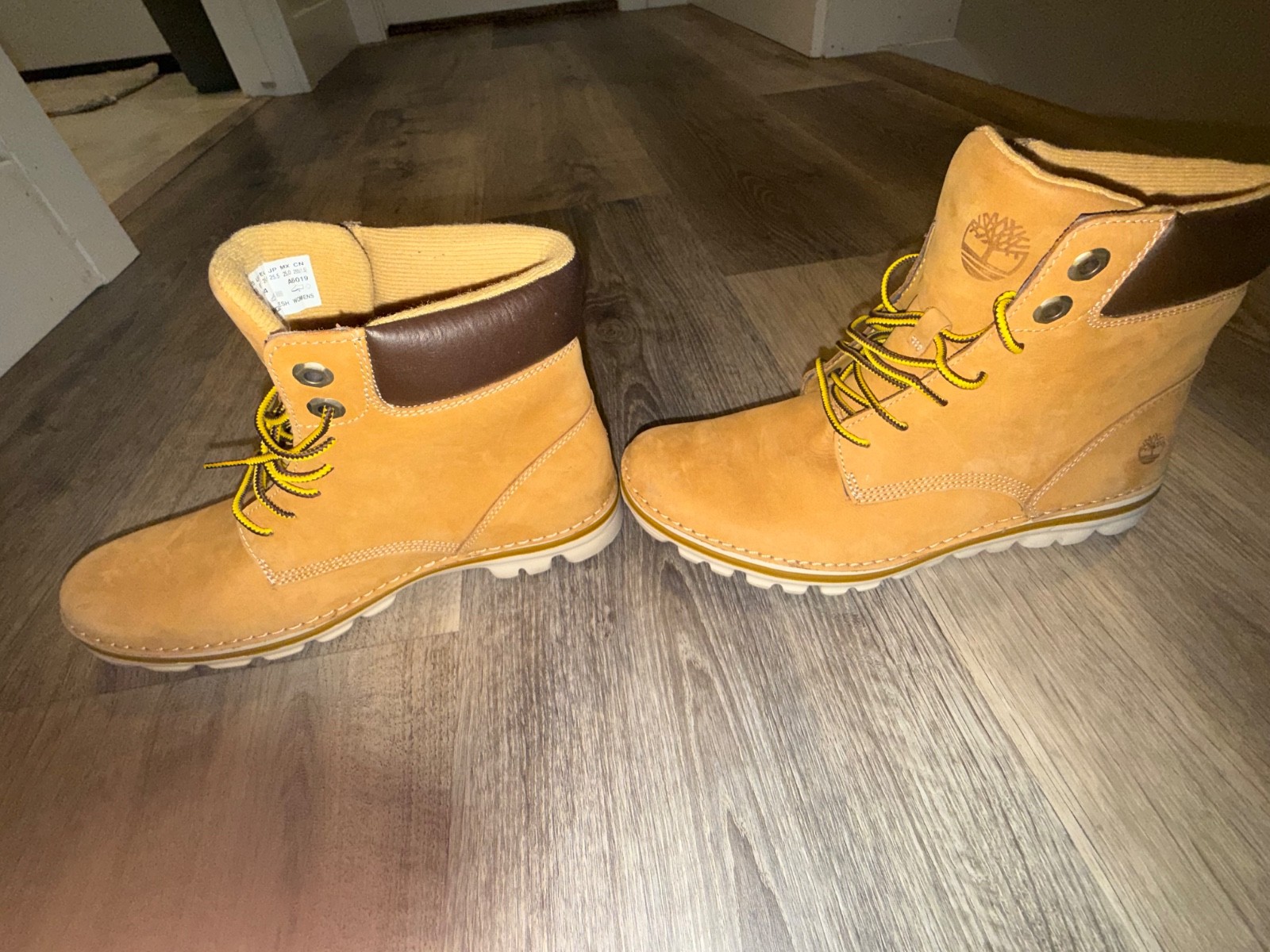 ✅ Timberland A1194 Women’s Size 8.5 Wheat Nubuck Boots New No Box