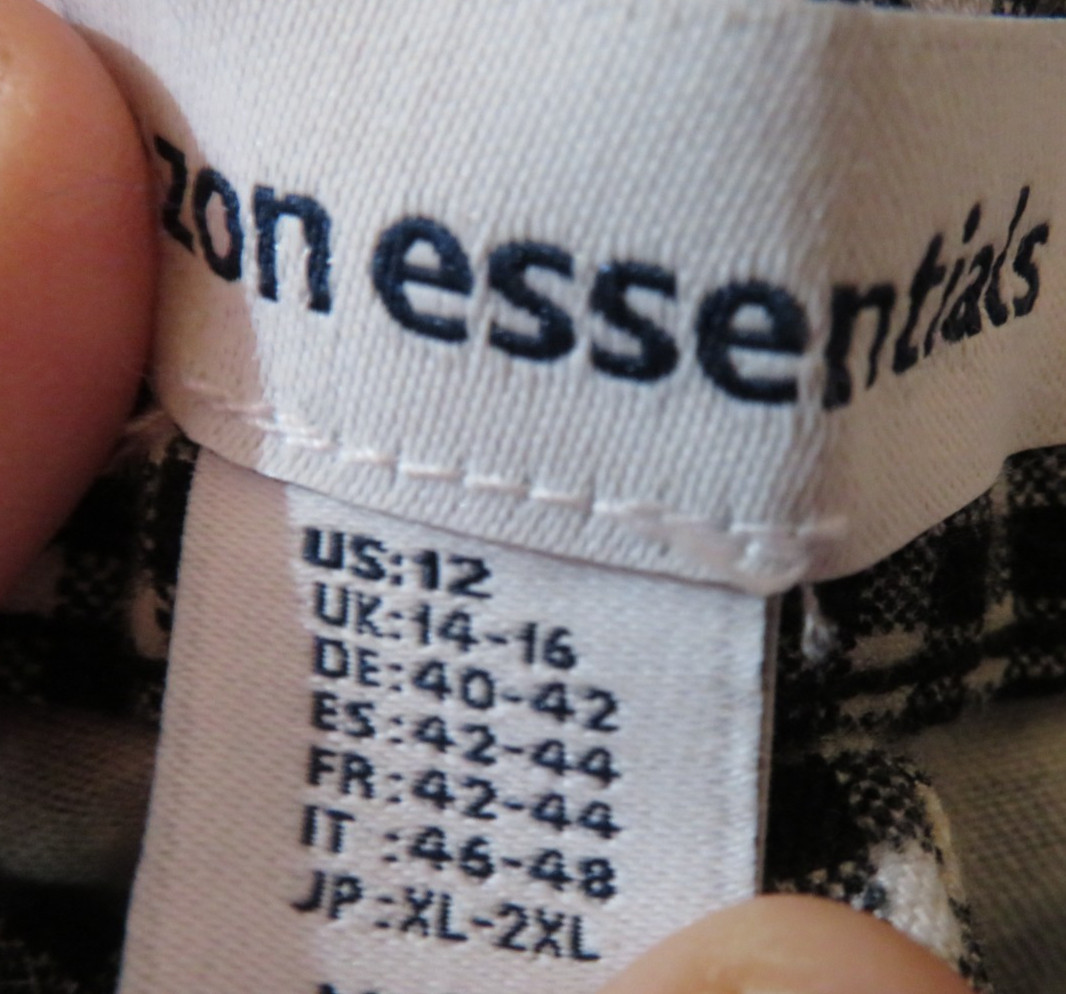 NWT Amazon Essentials Womens white gingham pantsblack white checkered size 12