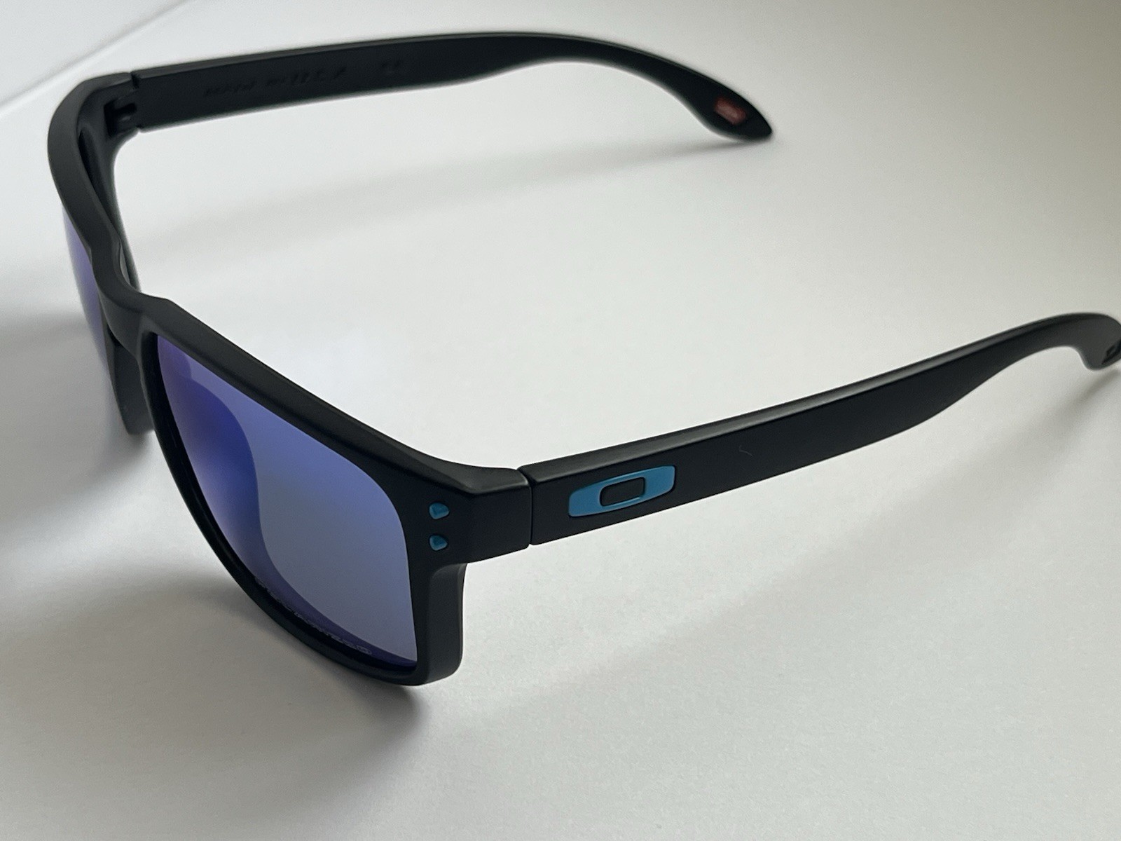 Oakley Holbrook Sunglasses Matte Black/Blue Polarized UV400
