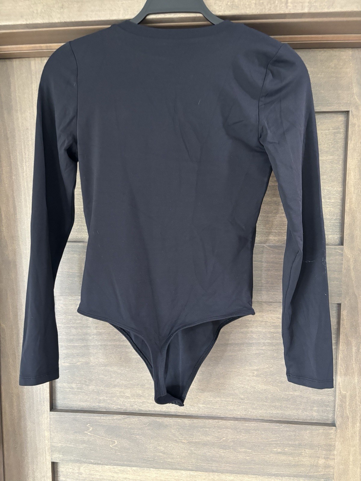 Aritzia Babaton Women’s Black Solid Long Sleeve V-Neck Button Bodysuit Size S