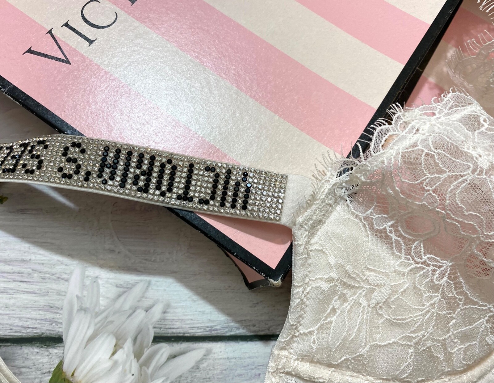 Victoria’s Secret Shine Strap Bra Bikini Set Bridal Lace Blink Cheeky White