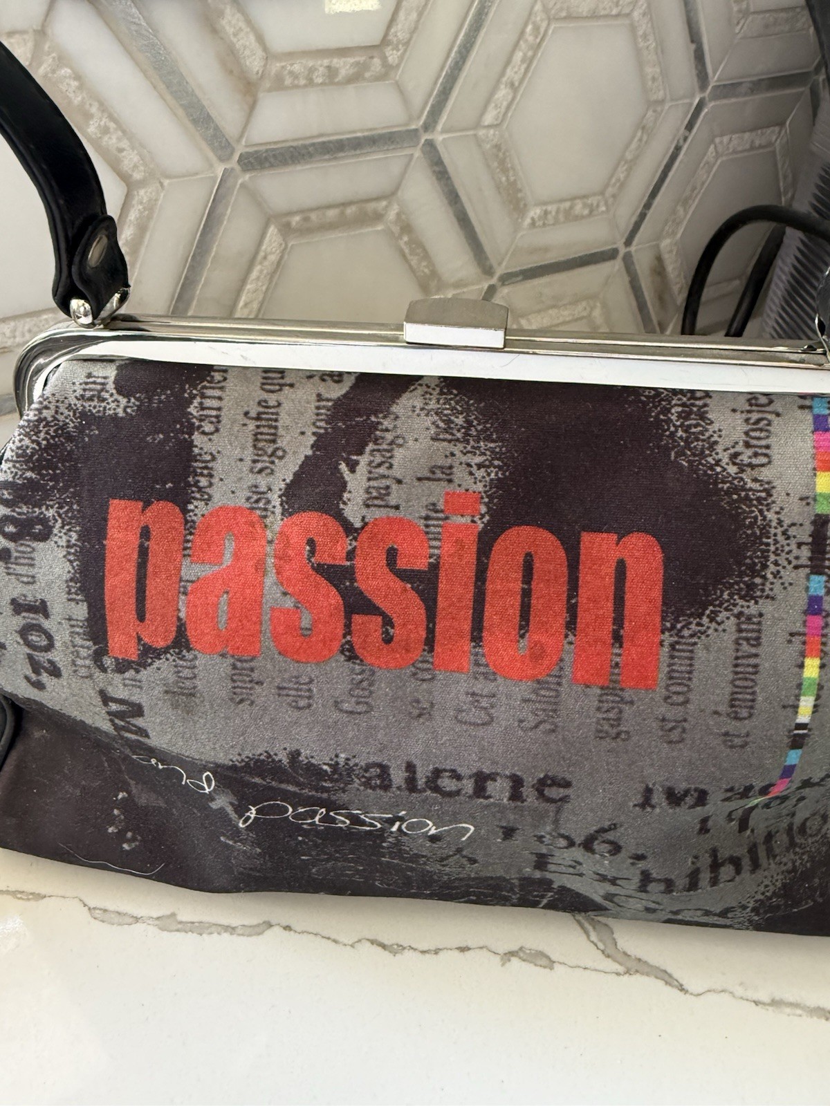 ISABELLA FIORE RARE LOVE PASSION HARD FRAME Handbag – vintage