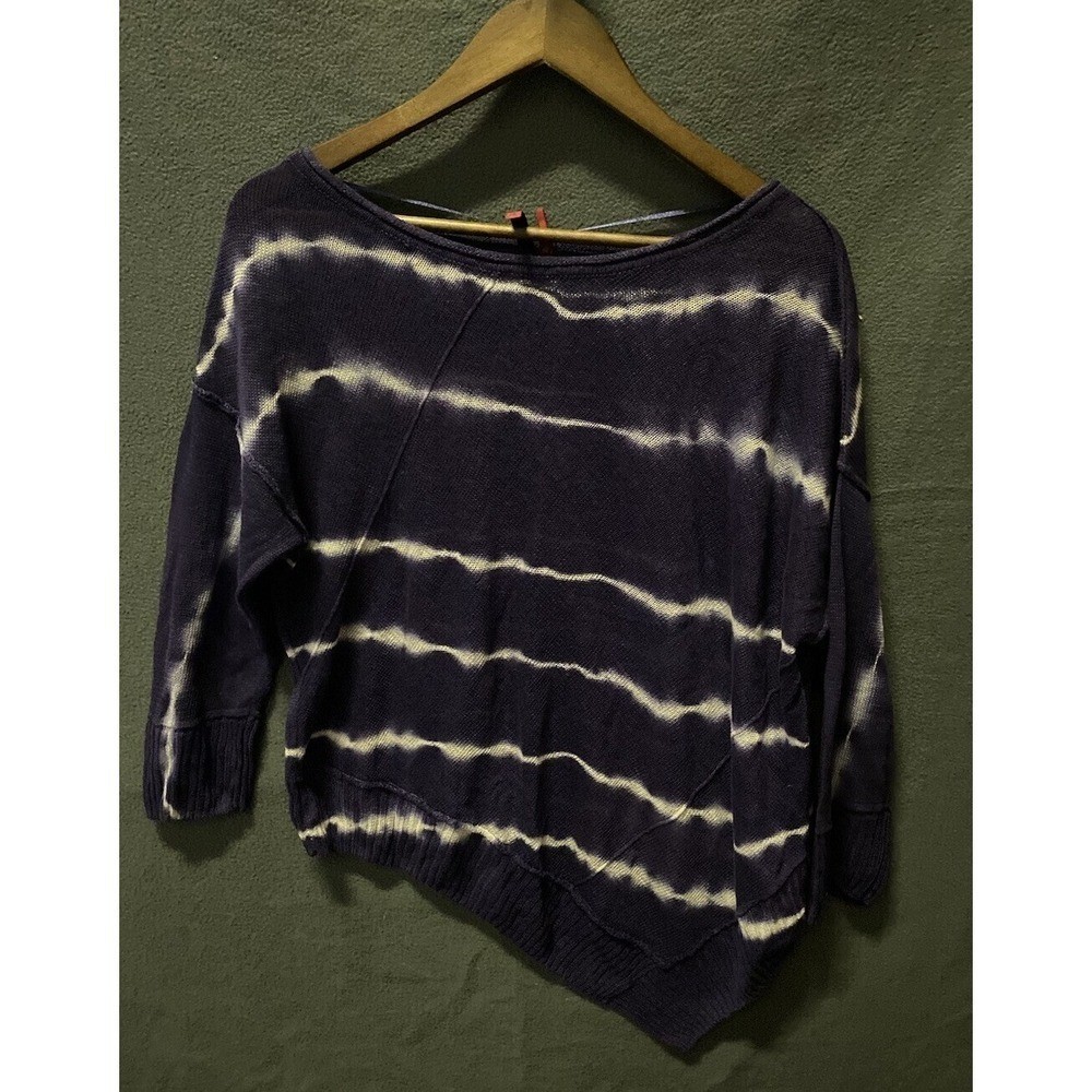 Love Scarlet Sweater Long Sleeve Womens M Medium Asymmetrical Hem Tie Dye Stripe
