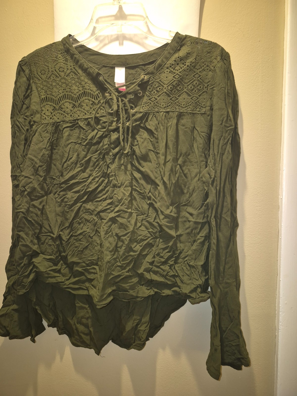 No Boundaries Dark Olive Green Boho Y2K Renaissance Peasant Top Size Large