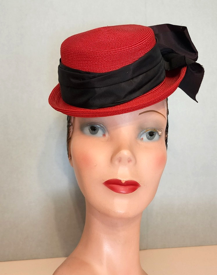 Vintage 1940s Red Toy Tilt Hat Topper Straw Black Bow Satin