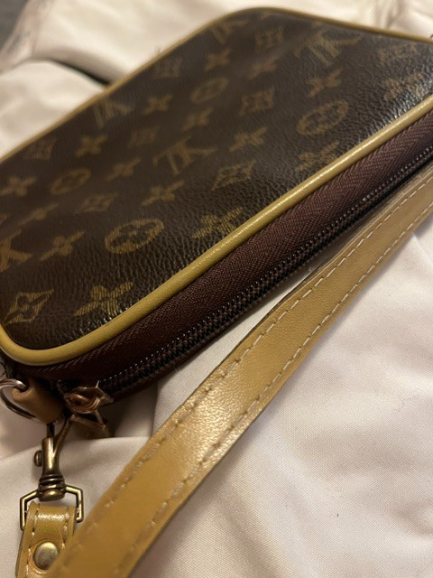 louis vuitton shoulder bag dark brown with beige strap approximately 6 X 8 “