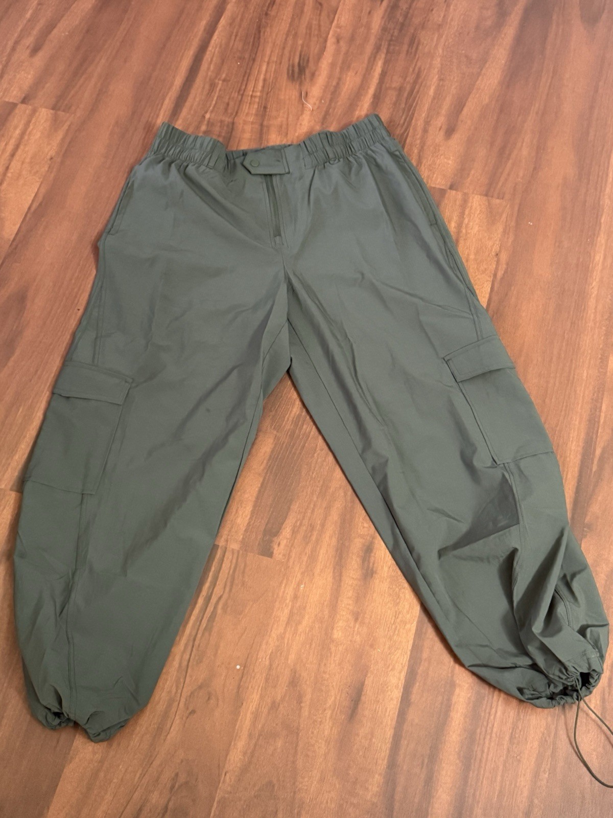 AVIA Olive Green Cargo Jogger Pants Size L 12-14 Drawstring Cuff Pockets