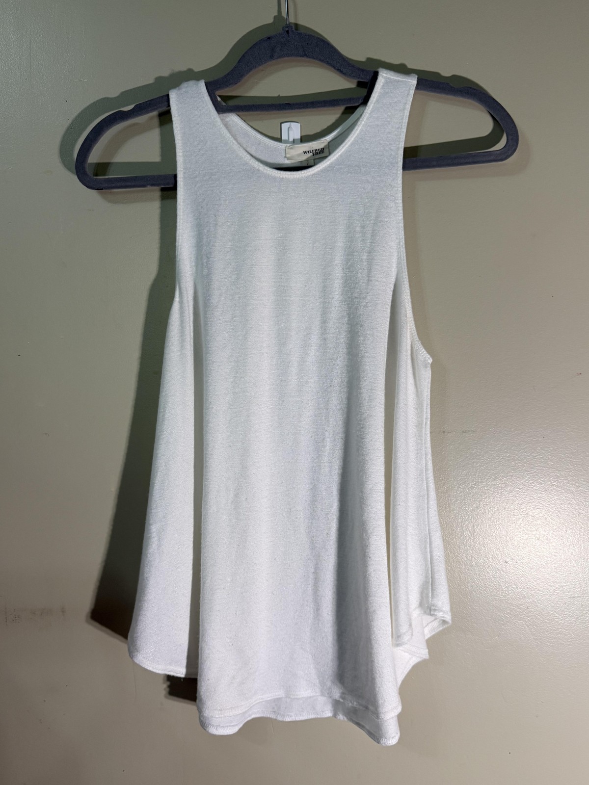 Wilfred Free Aritzia White Racerback Flowy Tank Top Large