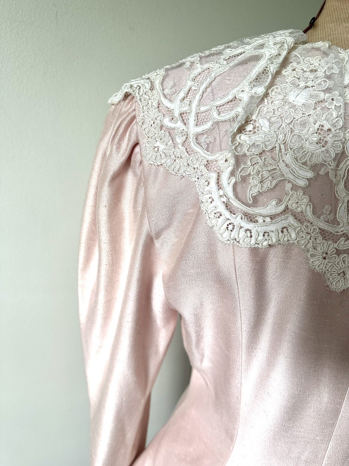 Vintage Victorian Revival Pink Jacket With Wide Lace Collar