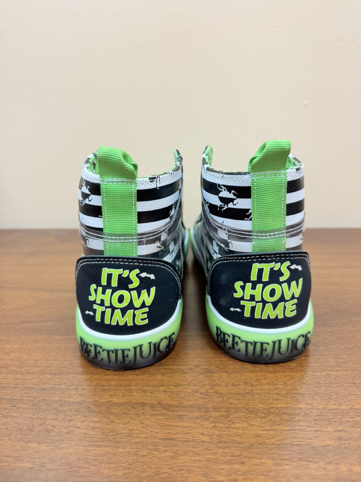 Beetlejuice Shoes Sneakers Women’s Size 9 Ground Up It’s Show Time