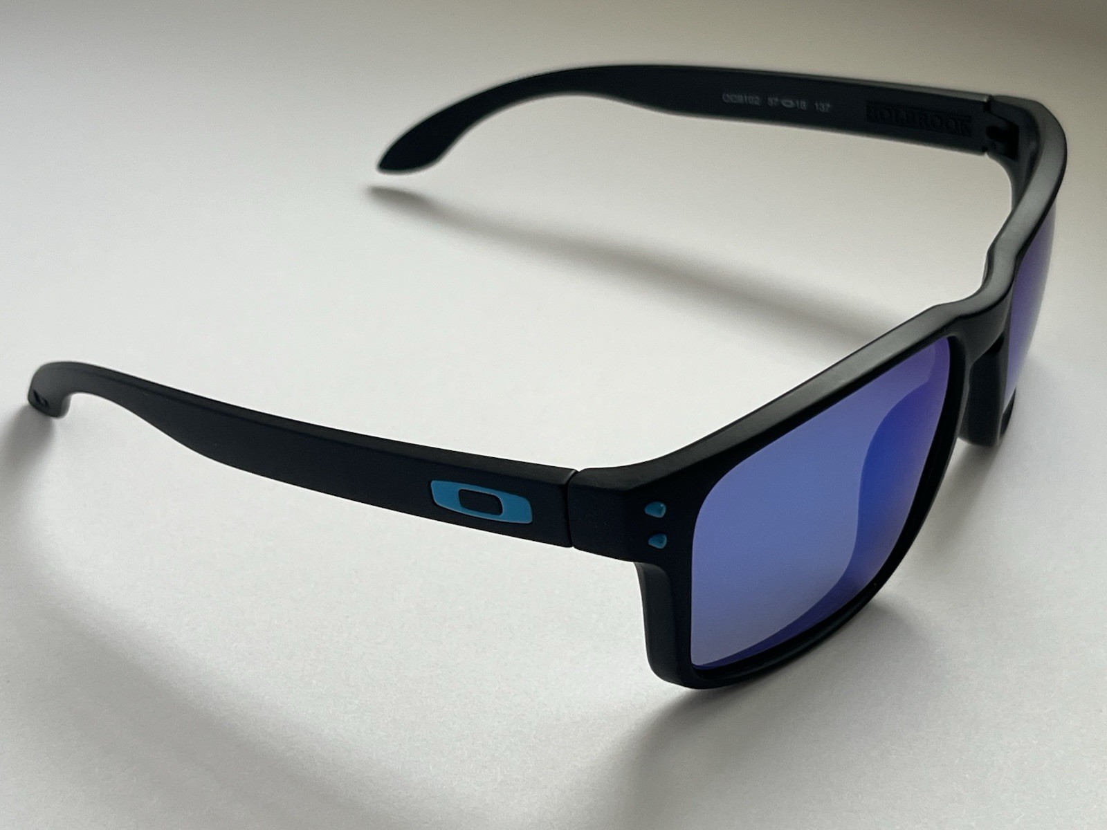 Oakley Holbrook Sunglasses Matte Black/Blue Polarized UV400