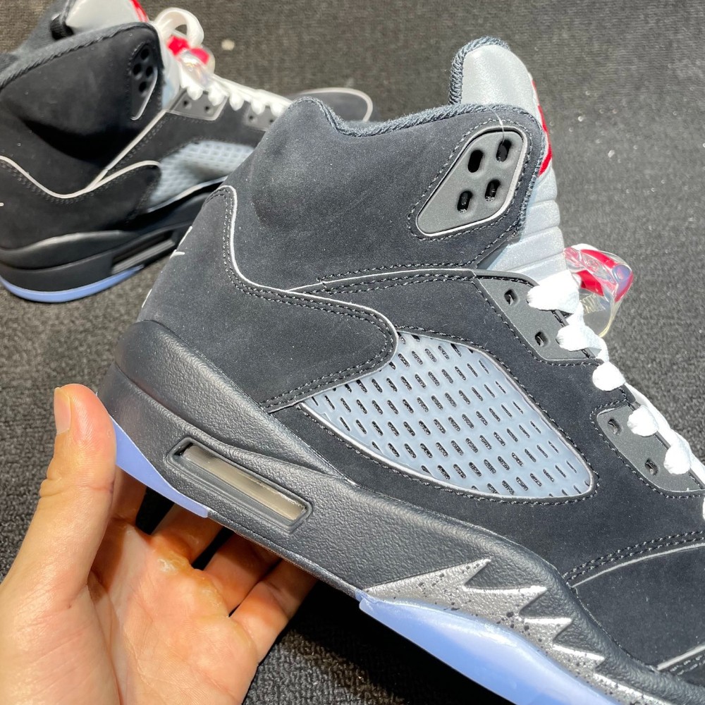 HF3975-001 AJ 5 Retro OG Black Metallic Reimagined Men’s