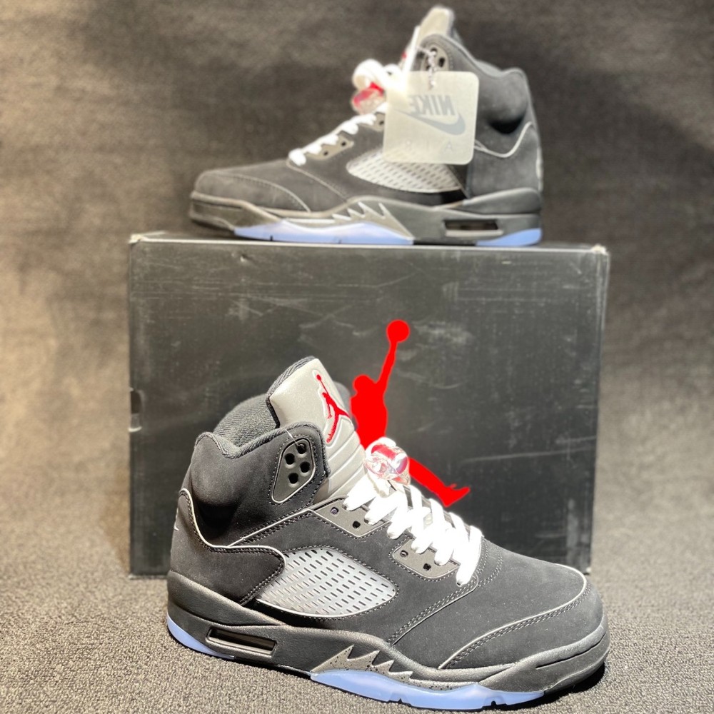 HF3975-001 AJ 5 Retro OG Black Metallic Reimagined Men’s