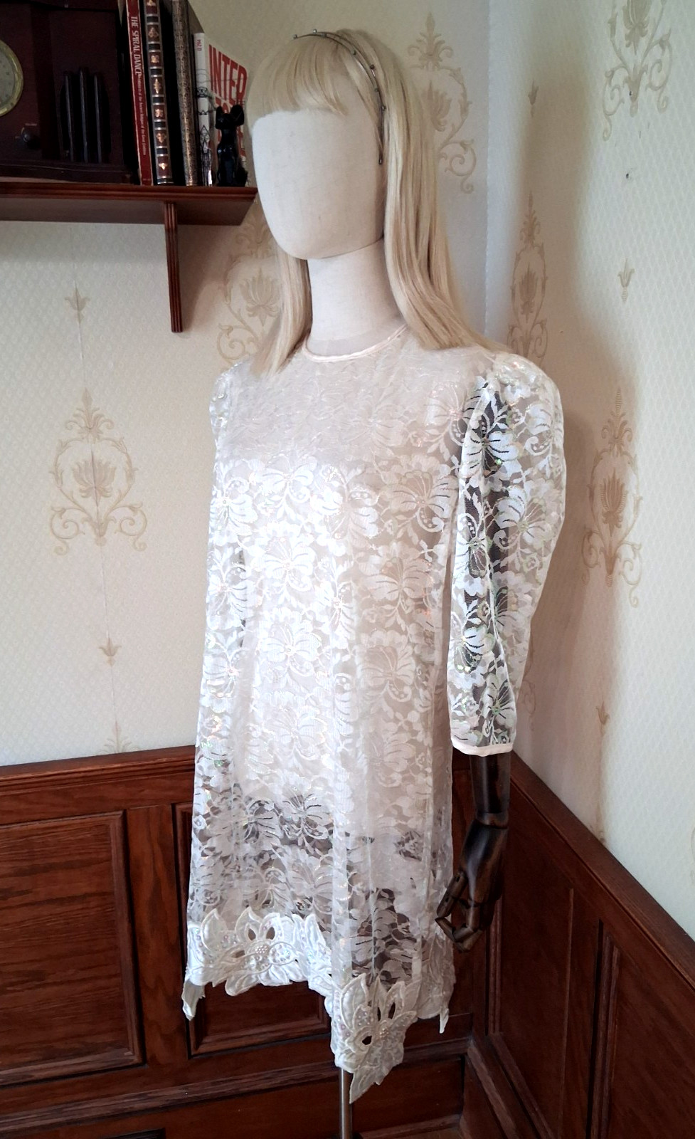 Vintage 1980s Desiree Ivory Sheer Iridescent Lace Romantic Coquette Mini-Dress