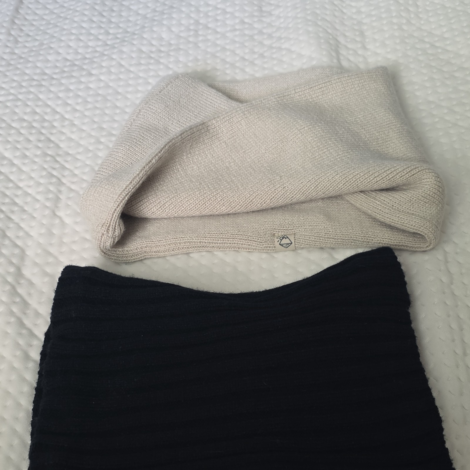 Women’s 2-Pack Solid Knit Scarf Set, Beige & Black Winter Wrap Scarves