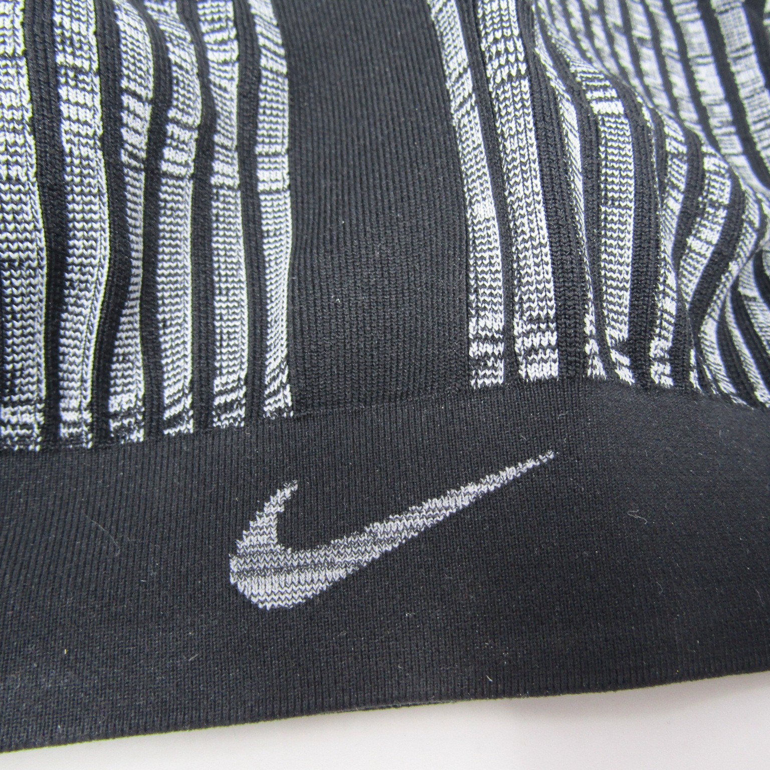 Nike Phenom Flyknit High Support Running Top Women’s Size XS Athletic Sports Bra