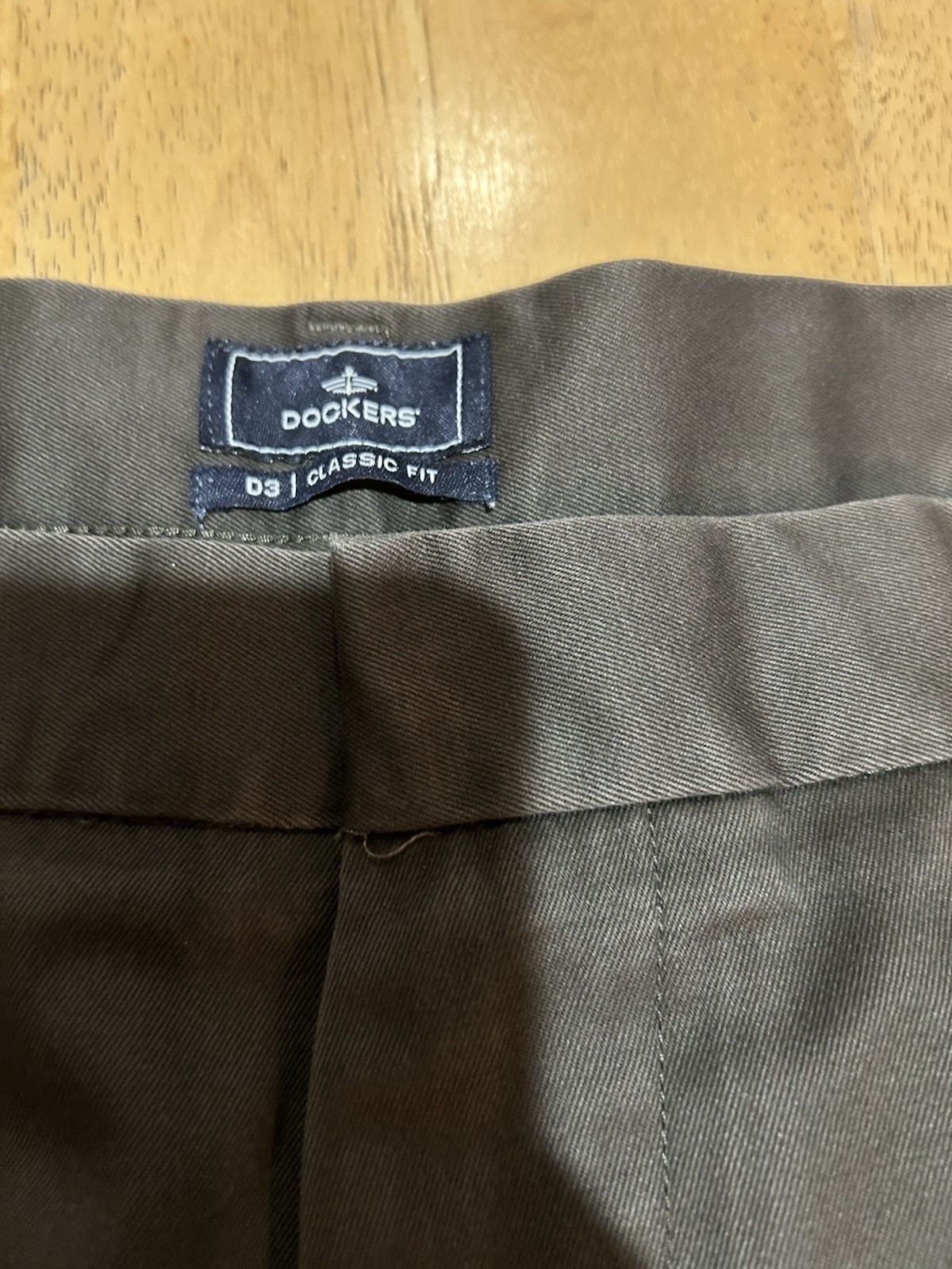 Dockers D3 Men’s Gray Classic Fit Pleated Straight Leg Cotton Twill 42W