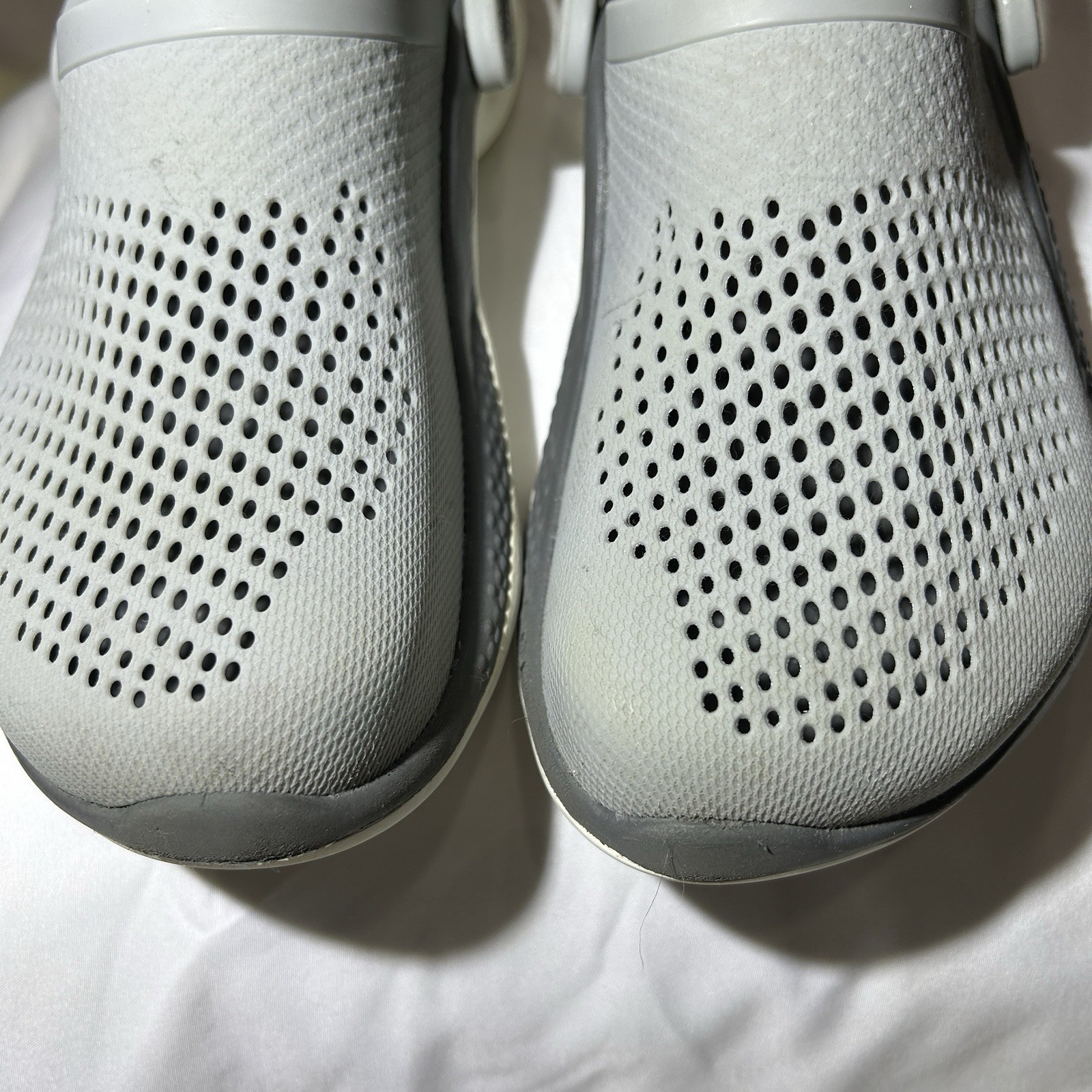 Crocs LiteRide 360 Clog Sandal Gray Shoes Adult Unisex Size Men 4 / Women 6