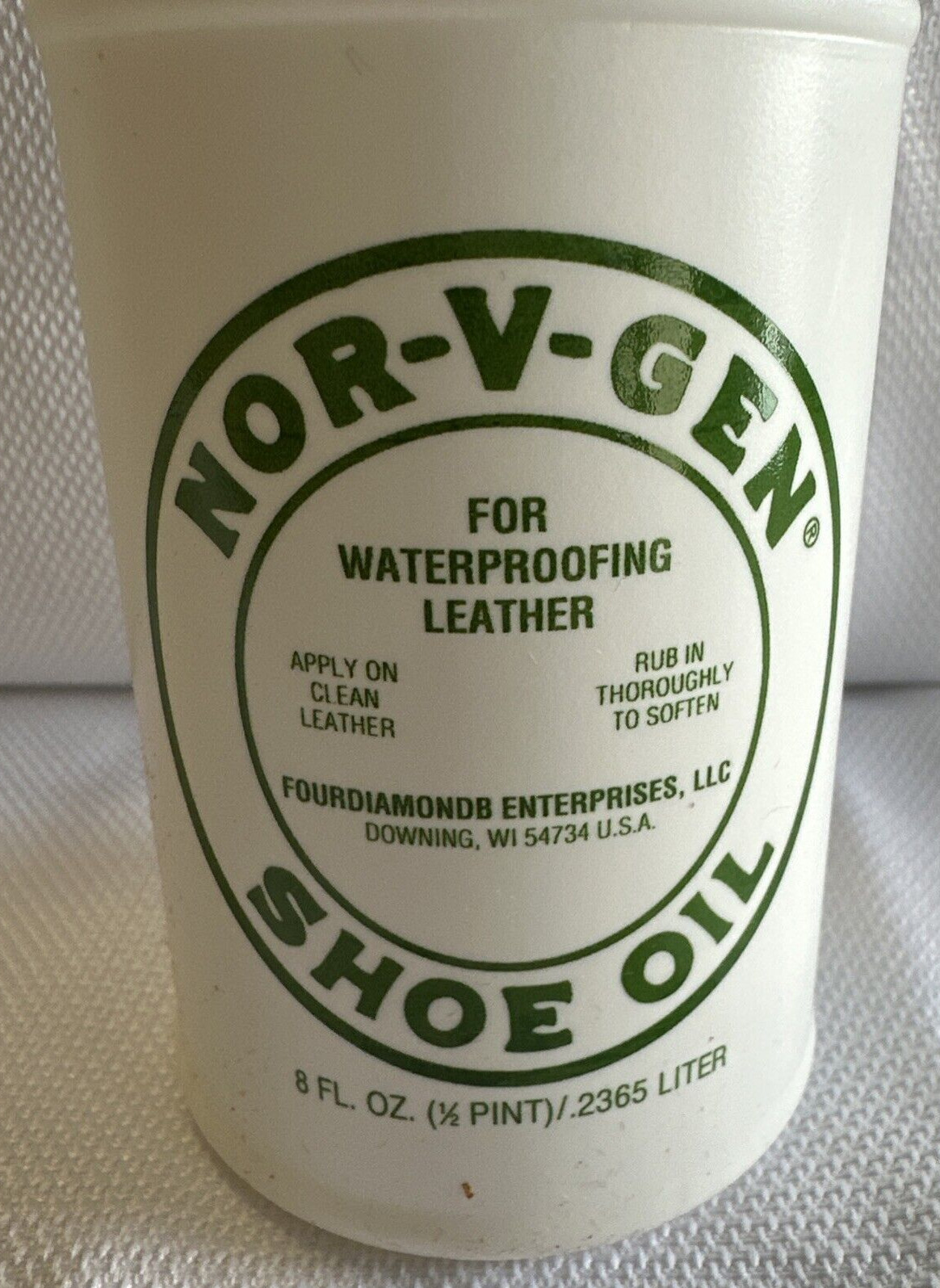 NOR-V-GEN SHOE OIL 8 OZ