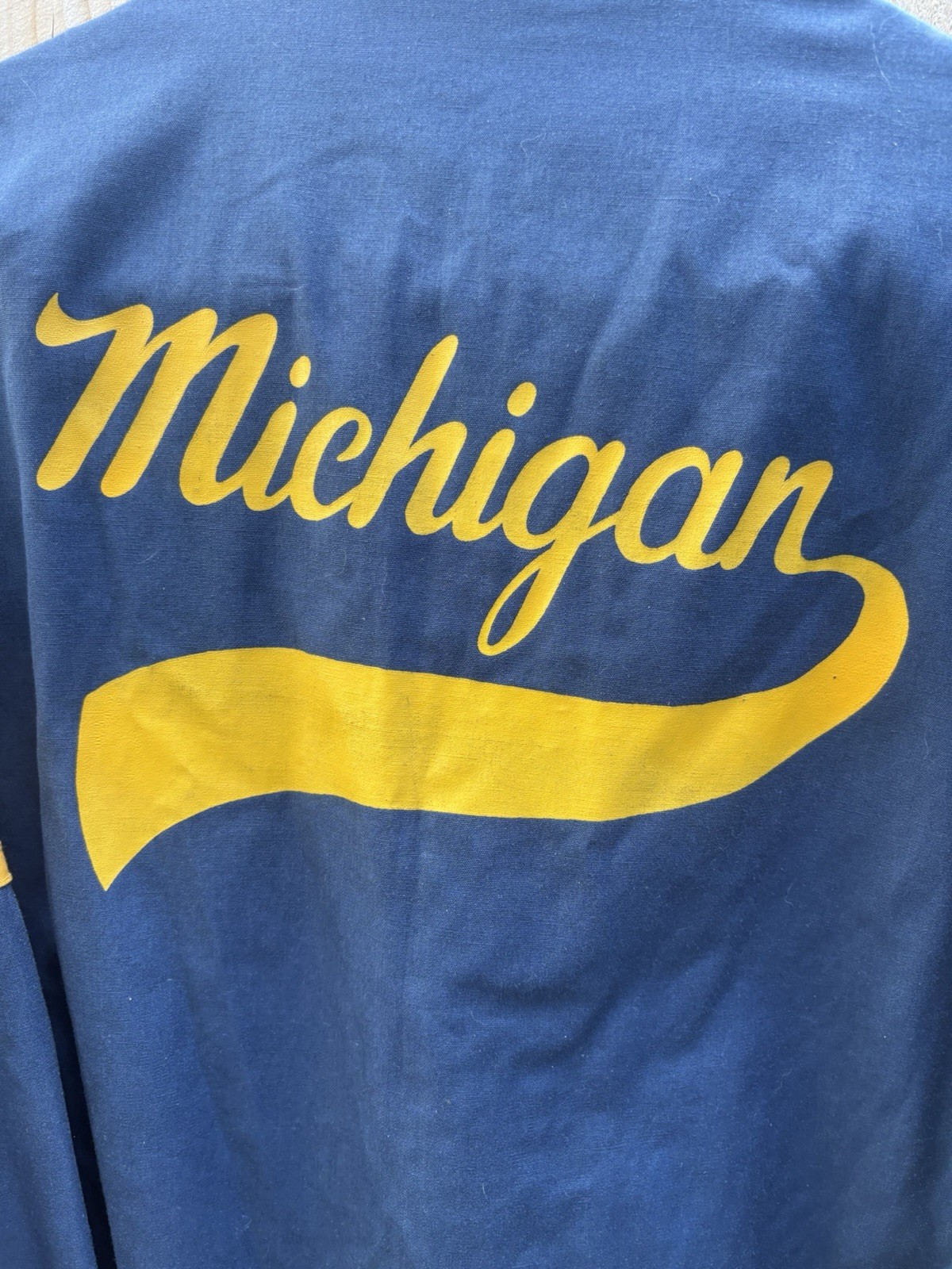 1960s Champion Men’s Michigan Bomber Jacket Zip Up Small, authentic running man
