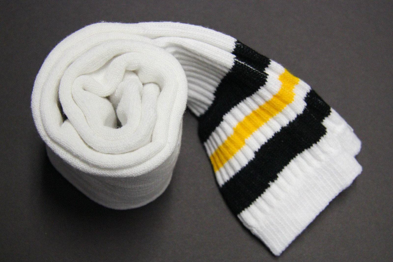 1 pairs 24 INCH LONG TUBE SOCKS WHITE STRIP MEN’S & WOMEN’S CREW BOOTS KNEE HIGH