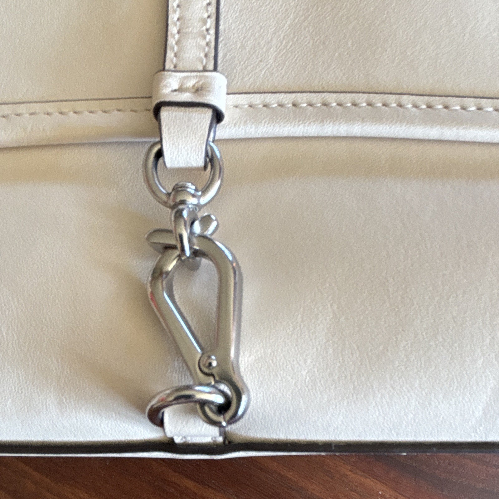 Coach Hamptons Chalk Small Shoulder Bag Zip Closure Silver Hardware Lined